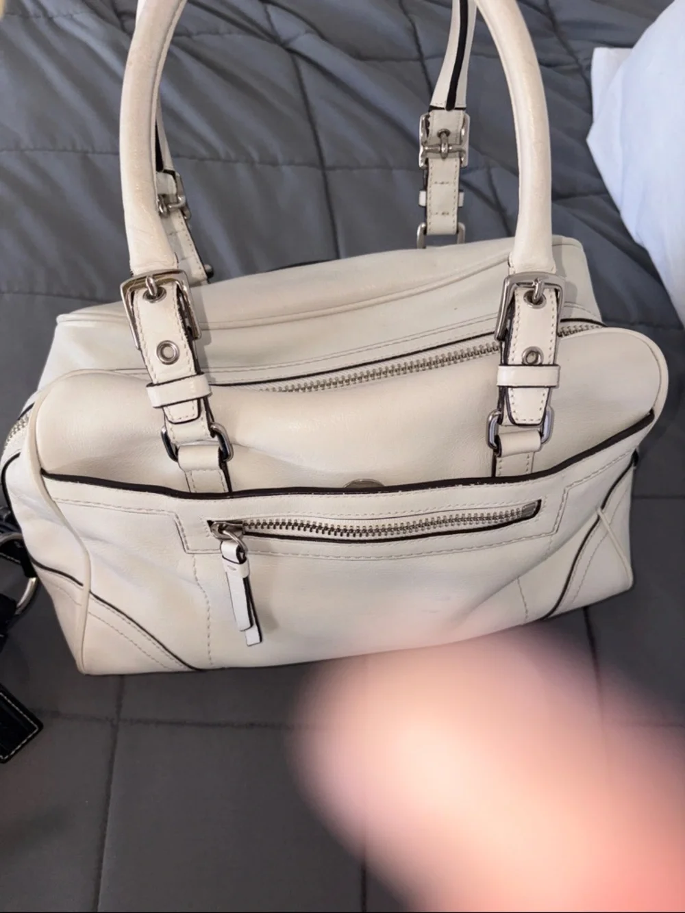 2 - Coach bags - 1 Cream barrel bag and and Cream/Black  Shoulder Bag - Picture 5 of 7